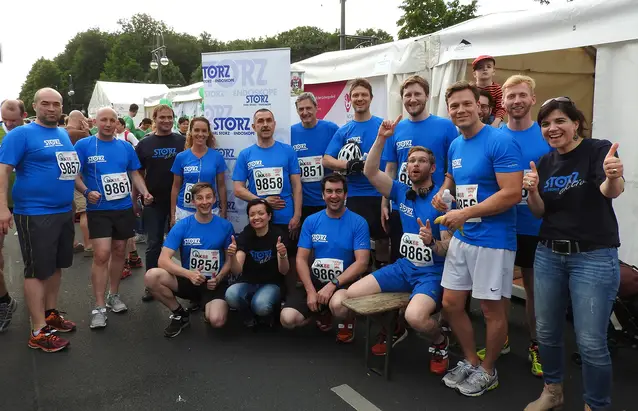 Laufen und Skaten für den guten Zweck: Das KARL STORZ Laufteam beim 16. Berliner Firmenlauf. 